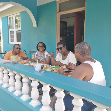 Danglez Bed & Breakfast Bataka Luaran gambar