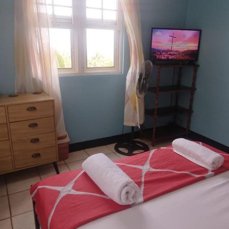 Danglez Bed & Breakfast Bataka Luaran gambar