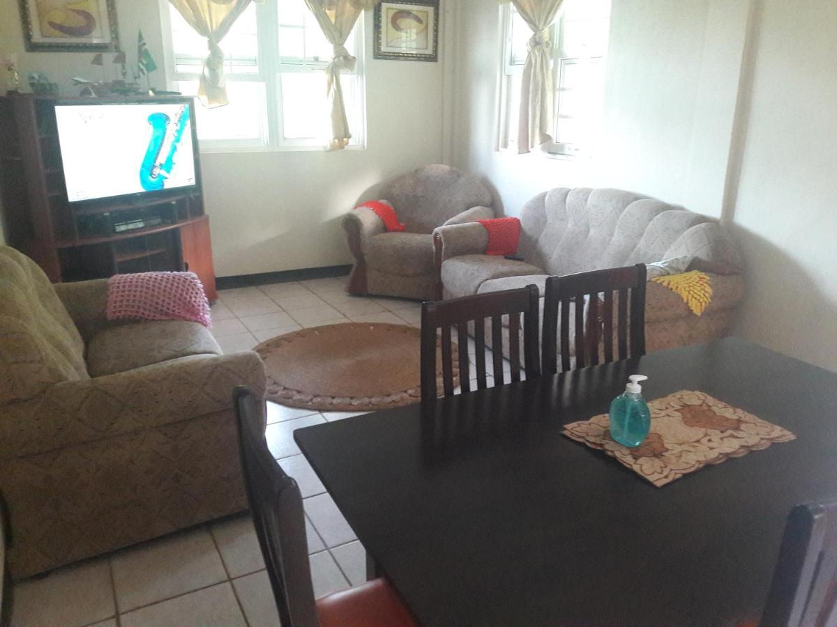 Danglez Bed & Breakfast Bataka Luaran gambar
