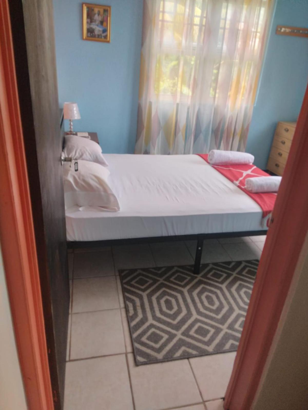 Danglez Bed & Breakfast Bataka Luaran gambar